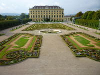 Le château de Schönbrunn, avec les jardins de Schönbrunn et un transport aller-retour privé image 1 Le château de Schönbrunn, avec les jardins de Schönbrunn et un transport aller-retour privé image 1