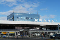 Shared Arrival Transfer: Prague Airport to Hotels