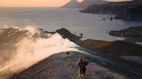 Vulcano Trekking Day Trip from Tropea