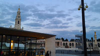 Excursão particular de dia inteiro em Fátima, Batalha, Nazaré e Óbidos partindo de Lisboa Excursão particular de dia inteiro em Fátima, Batalha, Nazaré e Óbidos partindo de Lisboa