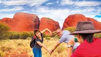 Excursion d'une demi-journée : lever du soleil sur Uluru et Kata Tjuta image 1 Excursion d'une demi-journée : lever du soleil sur Uluru et Kata Tjuta image 1