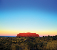 Offre spéciale Ayers Rock: expérience à Uluru au lever du soleil en compagnie des Indigènes, excursion with à Kata Tjuta et dîner barbecue