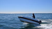 バルセロナの海岸でのボート レンタル バルセロナの海岸でのボート レンタル