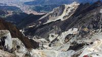 Full-Day Private Shore Excursion: Pietrasanta and Michelangelo Carrara Marble Quarries with Wine Tasting from La Spezia