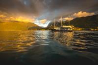 Milford Sound Mariner Overnight Cruise from Queenstown
