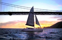 Croisière Sunset en catamaran Dans la baie de San Francisco au coucher du soleil