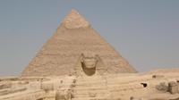 Giza Pyramids, Egyptian Museum and Khan El Khalili Day Tour From Cairo