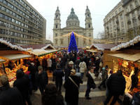 Budapest Christmas Market Tour with Wine Tasting