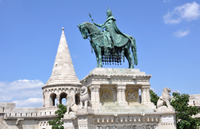 Tour à pied en petit groupe sur le thème de l'histoire de Budapest: le communisme, la révolution, la première et seconde guerre mondiale.