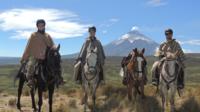 Paseo a caballo y excursión privada al Parque Nacional Cotopaxi Paseo a caballo y excursión privada al Parque Nacional Cotopaxi