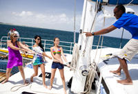 Happy Hour Sail and Snorkel in Aruba with Optional Snuba