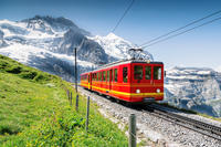 Dagtrip naar Jungfraujoch, de top van Europa, vanuit Luzern Dagtrip naar Jungfraujoch, de top van Europa, vanuit Luzern