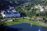 Excursion d'Une journée à Petrópolis au départ de Rio de Janeiro comprising le musée impérial et le palais de cristal