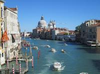 Shared Departure Transfer: Venice Hotels to Venice Train or Bus Station