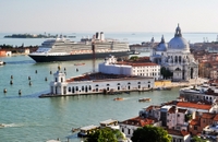 Transfert privé au départ de Venise en bateau-taxi du centre de Venise port de croisière Jusqu'au