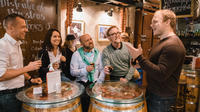 Visita nocturna en Barcelona con cata de vinos y tapas Visita nocturna en Barcelona con cata de vinos y tapas