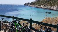 Visite en vélo électrique dans trois calanques au départ de Marseille Visite en vélo électrique dans trois calanques au départ de Marseille