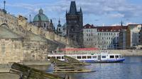 2-Hour Cruise with Dinner in Prague