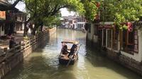 Private Day Tour To Zujiajiao Ancient Water Town and Shanghai Scenic Highlights Including Lunch