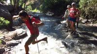 Private Day Tour: Waterfalls of Santiago Hike