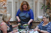 Cours de cuisine grecque Dans Une taverne d'Athènes