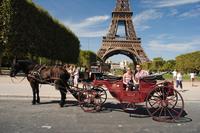Romantische Pferdekutschfahrt durch Paris Romantische Pferdekutschfahrt durch Paris