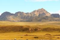 2-Day Avenue of the Volcanoes and Baños Tour from Quito