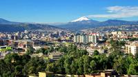 4-Day Best of Quito Tour: Otavalo Market, Middle of the World Monument and City Sightseeing Tour