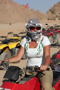 Hurghada Shore Excursion: Quad Biking in the Egyptian Desert from Hurghada