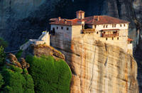 Tweedaagse reis naar Delphi en Meteora vanuit Athene Tweedaagse reis naar Delphi en Meteora vanuit Athene