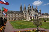 Le Havre Shore Excursion: Private Tour of Bayeux and Caen