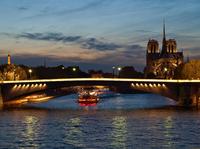 Privétour: romantische dinercruise op de Seine en rondleiding in het avondlicht Privétour: romantische dinercruise op de Seine en rondleiding in het avondlicht