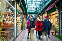 Spaziergang in kleiner Gruppe durch Paris: Flohmarkt St-Ouen Spaziergang in kleiner Gruppe durch Paris: Flohmarkt St-Ouen