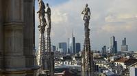 Skip the Line: Duomo Cathedral Rooftop Tour with Panzerotto Luini Tasting