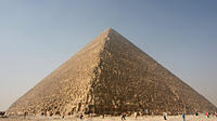 Private Day Tour to Giza Pyramids and Sphinx and Egyptian Museum