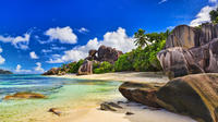 Ganztagestour Praslin und La Digue mit dem Boot und Bus von Mahe Ganztagestour Praslin und La Digue mit dem Boot und Bus von Mahe