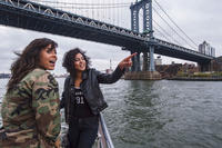 Imagen Excursión en ferry con paradas libres por la ciudad de Nueva York