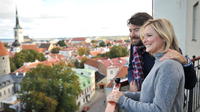 Tallinn 1 Hour Romantic Photo Tour