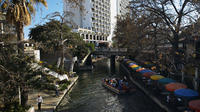 Gran recorrido turístico por San Antonio Gran recorrido turístico por San Antonio