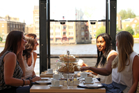 Croisière sur la Tamise with thé de l'après-midi