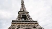 Eiffelturm mit Keine-Warteschlangen-Eintritt mit Sonderführung Eiffelturm mit Keine-Warteschlangen-Eintritt mit Sonderführung