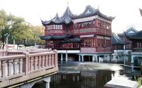 Private Day Tour: Shanghai Splendid highlights Of Old And New