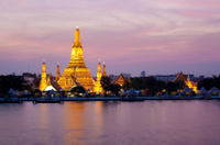 Dinercruise vanuit Bangkok op de Menamrivier Dinercruise vanuit Bangkok op de Menamrivier