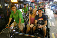 Nachttour door Singapore's Chinatown per riksja inclusief transfer Nachttour door Singapore's Chinatown per riksja inclusief transfer