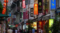 Singapore Walking Tour: Chinatown's Rituals and Traditions Including Market Tour and Tea Tasting 