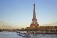 Offre spéciale à Paris: billet coupe-file versez la tour Eiffel et croisière sur la Seine