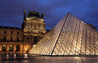 Skip the Line: Evening Louvre Tour and Wine Tasting