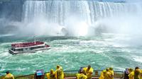 Small-Group Niagara Falls Day Tour from Toronto with Cruise and Fallsview Lunch