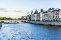 Imagen París superahorro: Entrada combinada Evite las colas para Sainte Chapelle y la Conciergerie