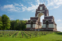 4-Day World War I Battlefields Tour from Paris